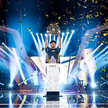 Xiaohai Wins Back-to-Back Street Fighter 6 Titles at EWC 2025 After Defeating Blaz