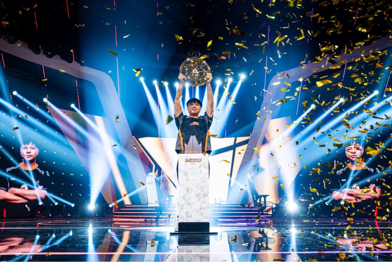 Xiaohai Wins Back-to-Back Street Fighter 6 Titles at EWC 2025 After Defeating Blaz